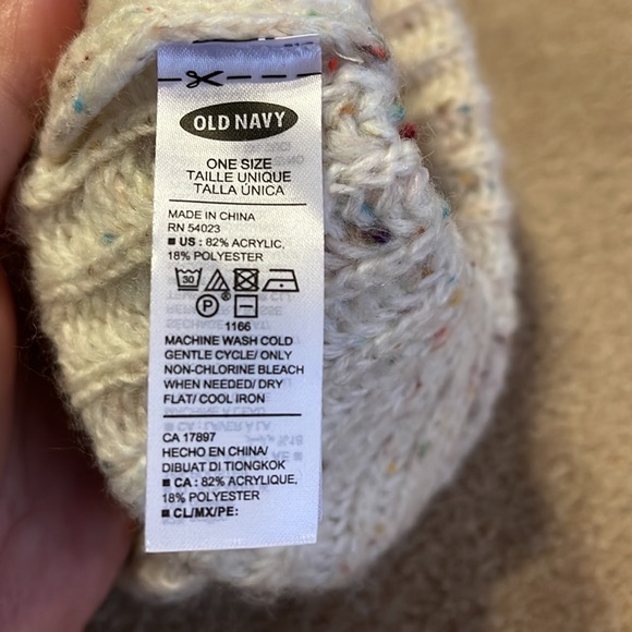 Worn once- winter beanie - Picture 2 of 2